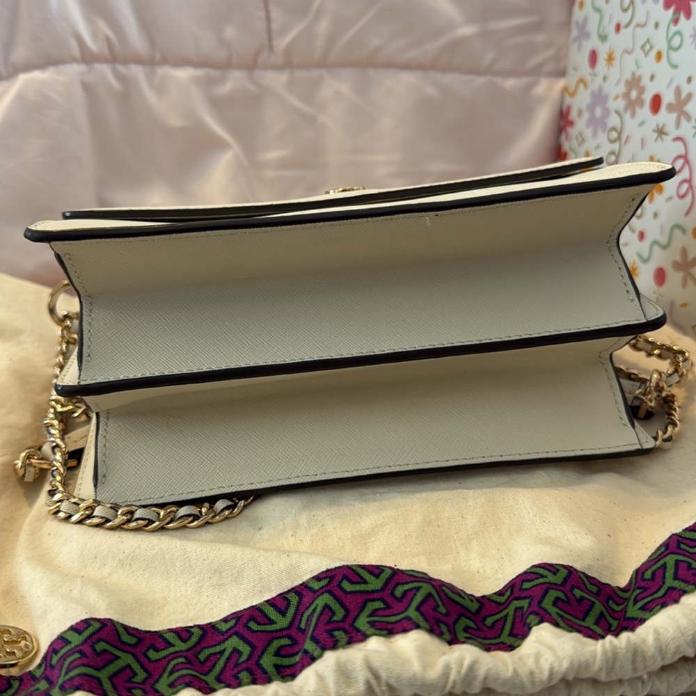 Tory Burch Cream EUC Purse - Picture 7 of 7